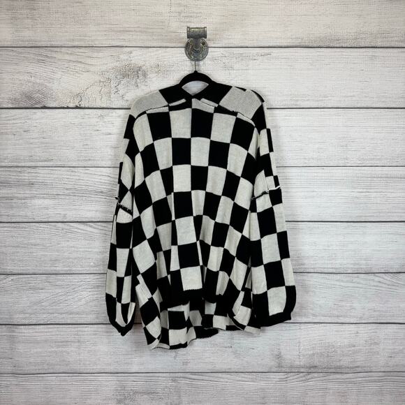 Shein Curve Plus Size Black & White Checkered Oversized Sweater Cardigan Size 5X - Picture 6 of 6